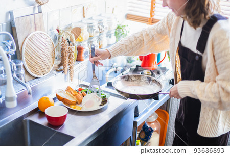 Female Lifestyle Cuisine 93686893