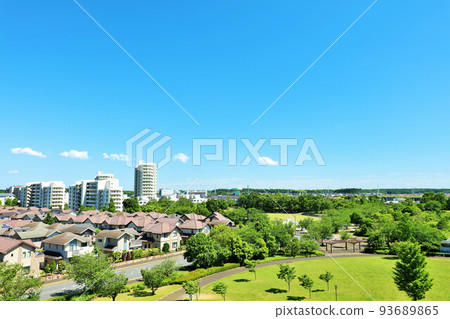 Fresh summer blue sky and the landscape of the city Fresh summer blue sky and the landscape of the city 93689865