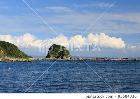 海角上空的一系列積雲 海角上空的一系列積雲 93694336