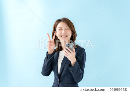 商業和平女人智能手機 93699688