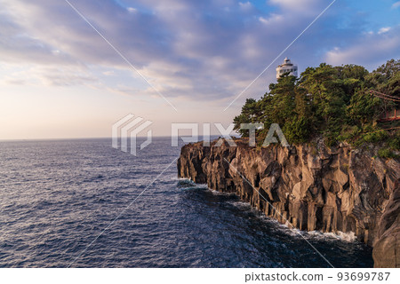 （靜岡縣）東伊豆城崎海岸 門脅崎燈塔 93699787