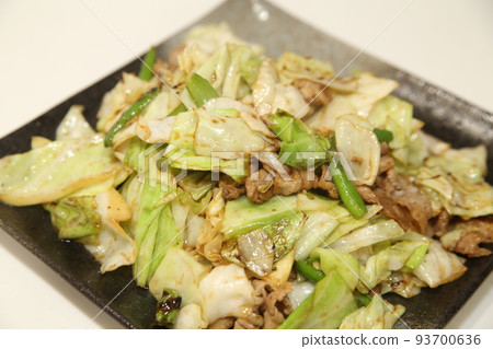 Stir fry meat vegetables at home 93700636