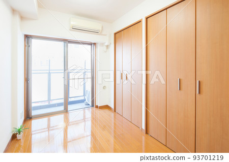 empty room without furniture empty room without furniture 93701219