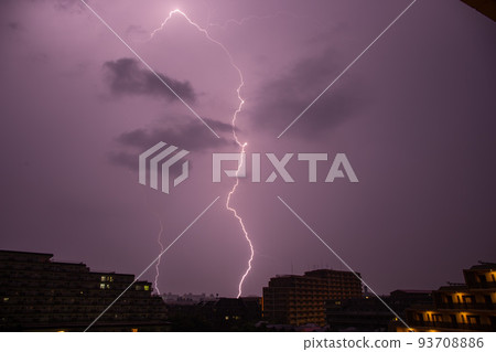 city lightning strike 7 93708886