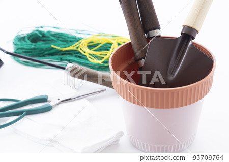 Gardening home vegetable garden image Gardening home vegetable garden image 93709764