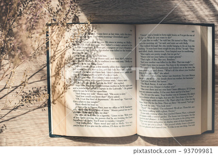 乾花和書 乾花和書 93709981