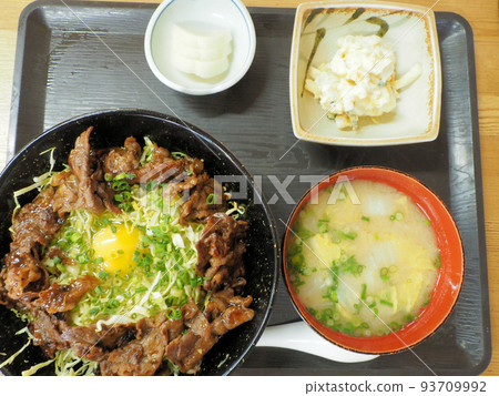 Ikubai Mashiki Shotengai Kiyama Shokudo's Gutsuri Stamina Yakiniku Don（熊本縣上敷區益木町木山） 93709992