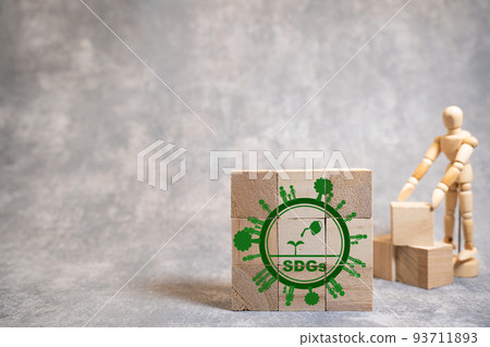 Thinking of SDGs on a global scale Thinking of SDGs on a global scale 93711893