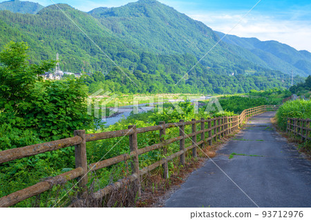 片品川長廊，Bokusui 橋附近的景色，初夏的景色 93712976