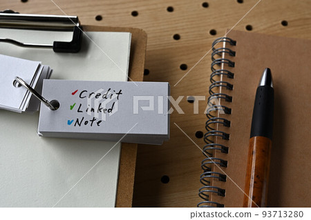 帶有信用關聯票據的詞彙 帶有信用關聯票據的詞彙 93713280