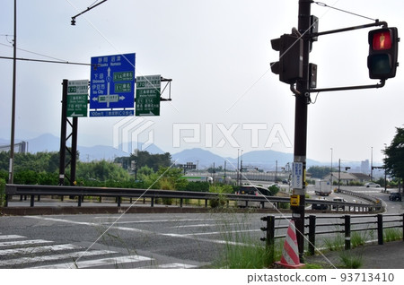 三島市國道1號十字路口（塚原新電）及周邊街景 93713410