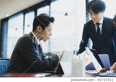  企業形象 93715911