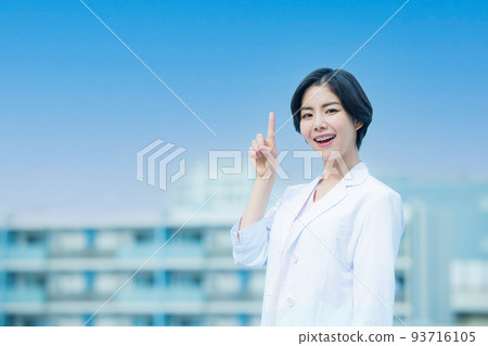 白色女性藍天 白色女性藍天 93716105