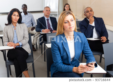 international group of managers in advanced training courses 93716644