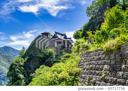 山形縣山形市立石寺海參道和能協堂的夏季山景 山形縣山形市立石寺海參道和能協堂的夏季山景 93717756