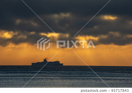 New Japan Sea Ferry New Japan Sea Ferry 93717843