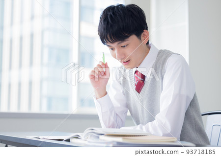 學生男學生學習 93718185