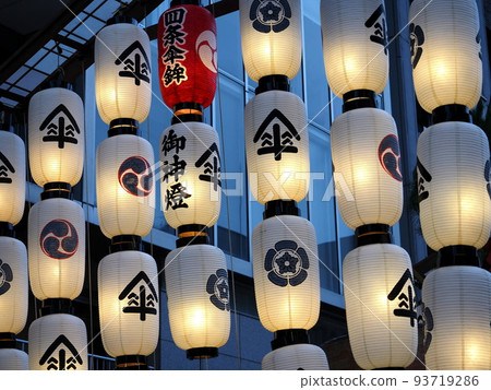許多燈籠夏天“日式形象”(京都) 許多燈籠夏天“日式形象”(京都) 93719286
