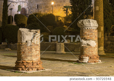 ancient ruined columns ancient ruined columns 93720348