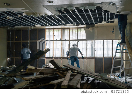 拆遷現場內部施工 93721535