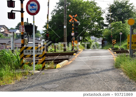 Mishima City Former Tokaido railroad crossing on the Tokaido Main Line (towards Mishima) 93721869