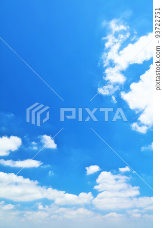 夏天藍天和雲彩 93722751