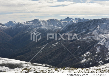 Distant view of Yanpagatake 93723483