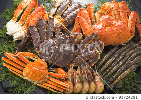 Aggregation image of king crab, snow crab, botan shrimp and tiger prawn Aggregation image of king crab, snow crab, botan shrimp and tiger prawn 93724281