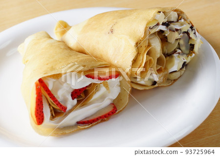 Strawberry Crepe Chocolate Crepe 93725964