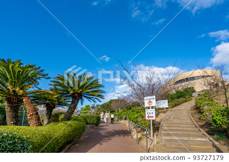 環視地球的愛宕山展望台 93727179