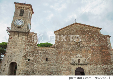 View of the Chateau de la Castre 93728691