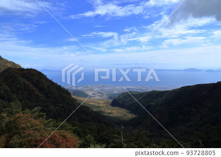 秋天從新田峠第一展望台看到的風景（2021年11月，長崎縣島原市） 93728805