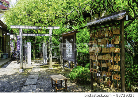 Ota Shrine and Takagi Shrine within the precincts of Kitano Shrine in Ushitenjin, Tokyo 93729325