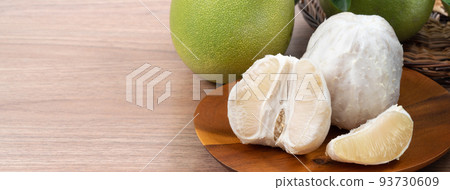Pomelo Mid-Autumn Festival wood wooden background pomelo Mid-Autumn Festival ユズ ゆず Pomelo Mid-Autumn Festival wood wooden background pomelo Mid-Autumn Festival ユズ ゆず 93730609