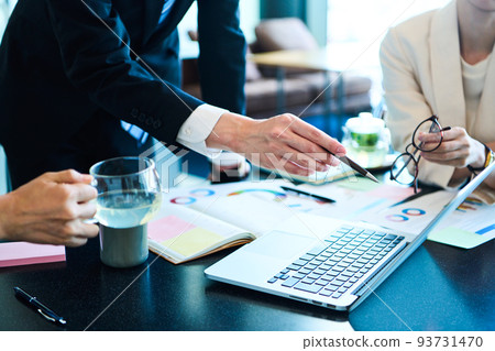 商務男人和女人 93731470