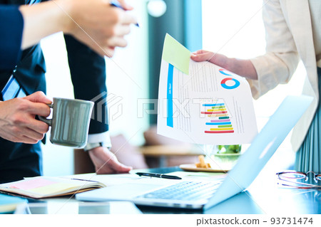 商務男人和女人 93731474