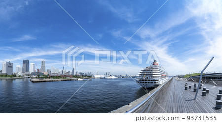 Osanbashi Minatomirai panorama [Kanagawa Prefecture/Yokohama City] 93731535
