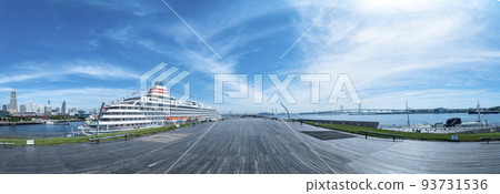 大碼頭“Kujira no Senaka”的全景[神奈川縣橫濱市] 93731536