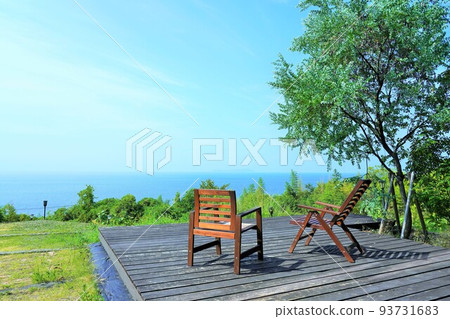 Nice rental house overlooking the sea 93731683
