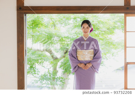 Plain purple kimono 93732208