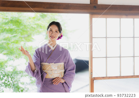 Plain purple kimono Plain purple kimono 93732223