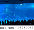 A huge tank at the Okinawa Aquarium 93732962