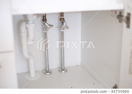 Storage space under the washbasin faucet 93735069