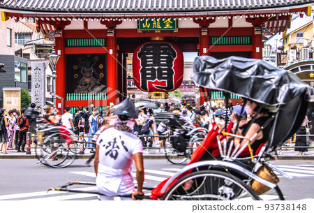 日本東京城市景觀連續 4 週,世界之最……沒有行動限制。淺草像電暈災難之前一樣繁華...... = 8月15日 日本東京城市景觀連續 4 週,世界之最……沒有行動限制。淺草像電暈災難之前一樣繁華...... = 8月15日 93738148