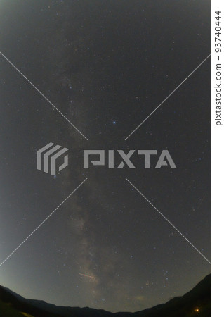 Hakushu Town, Hokuto City, summer, starry sky in the southwest, summer triangle and Scorpio in the Milky Way Hakushu Town, Hokuto City, summer, starry sky in the southwest, summer triangle and Scorpio in the Milky Way 93740444