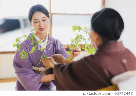 Japanese-style room, kimono, lessons Japanese-style room, kimono, lessons 93742447