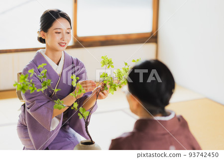 Japanese-style room, kimono, lessons 93742450