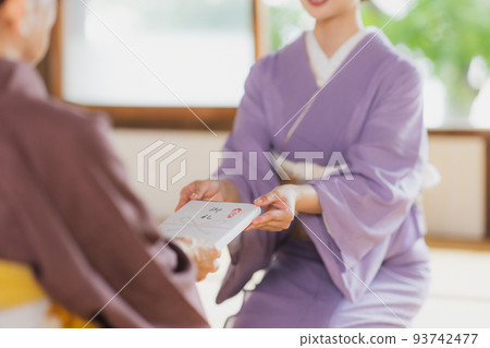 日式房間、和服、紀念品 93742477