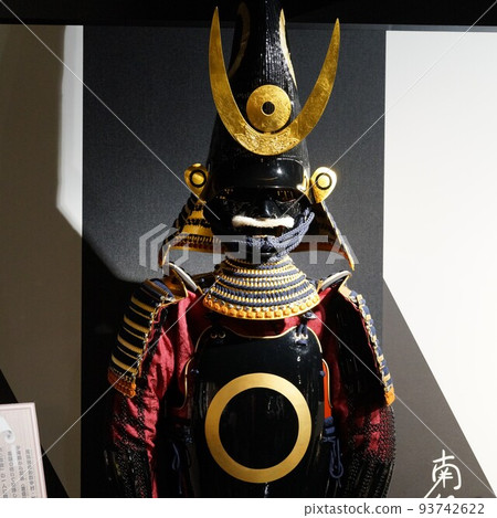 Armor, samurai doll, material, background 93742622