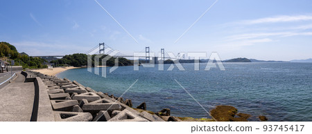 從大島看到的來島海峽大橋（島波海道） 93745417